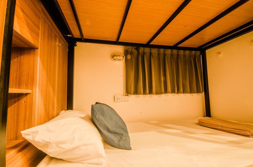 בנגקוק Pier 49 Hostel מראה חיצוני תמונה