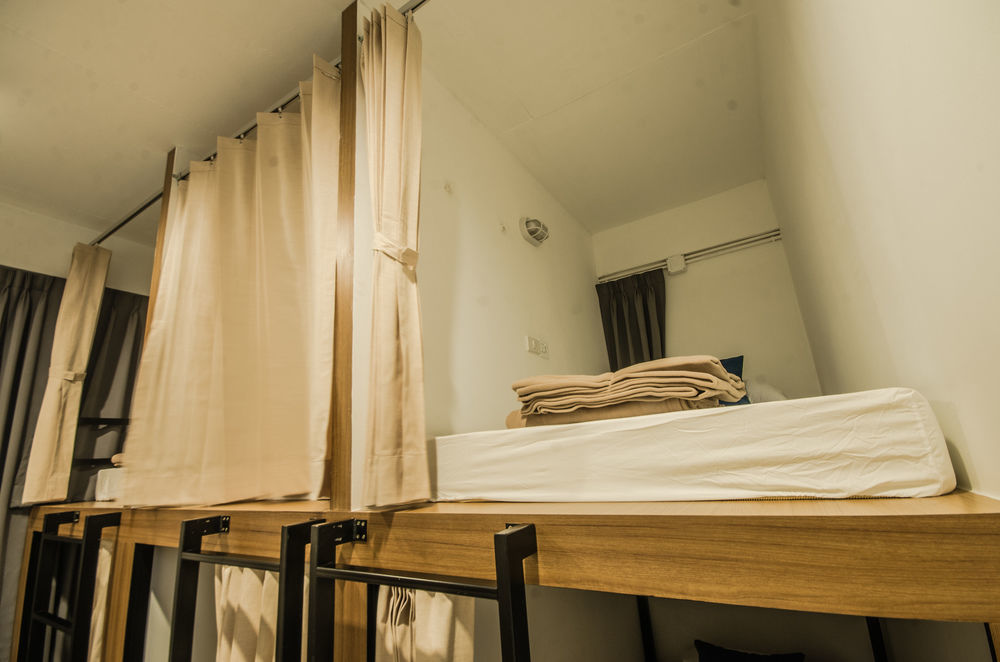 בנגקוק Pier 49 Hostel מראה חיצוני תמונה